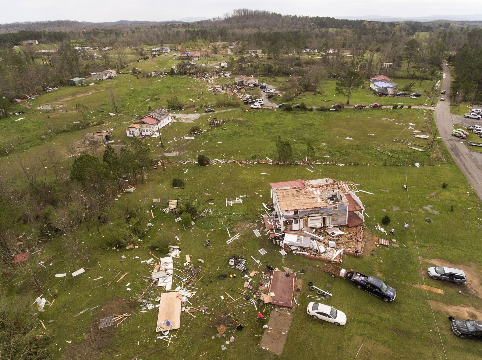 tornado damage ohatchee wellington